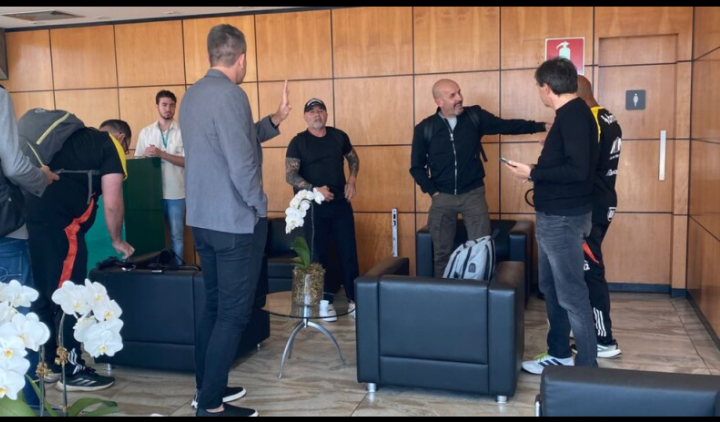 Urgente: Sampaoli chega a Belo Horizonte para sua segunda passagem pelo galo.