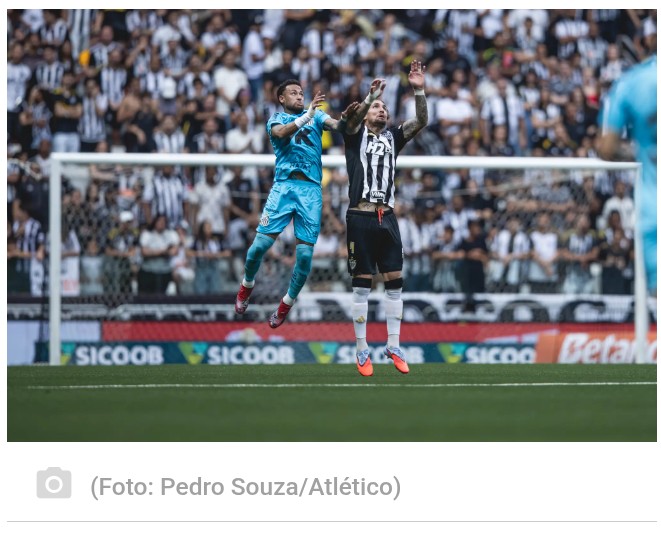 Em jogo tumultuado, Atlético-MG e Santos ficaram no empate.