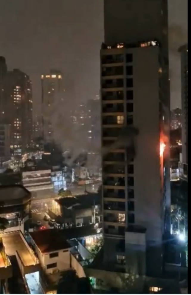 Incêndio mata uma pessoa em São Paulo.