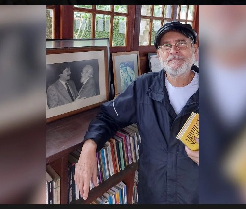 Urgente: Ex-deputado Paulo Frateschi morre após ser esfaqueado pelo próprio filho.