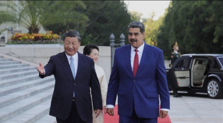 Ataque a Venezuela: China e Rússia pedem a libertação de Maduro e da primeira-dama