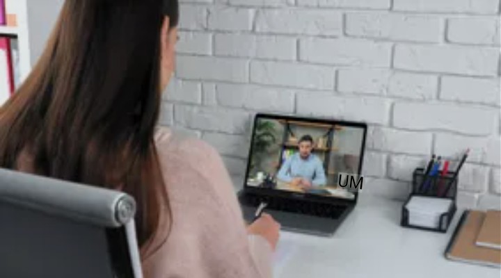 Mulher expõe prima nas redes e polícia investiga suposto vazamento de vídeo íntimo na internet.