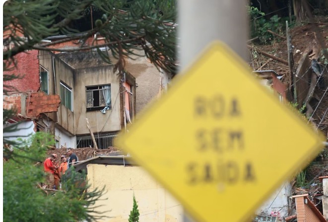 Sobe para 68 o número de vítimas da enchente em JF e Ubá