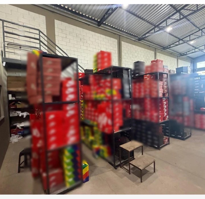 Grupo especializado em falsificação de tênis tem 10 milhões de reais bloqueados