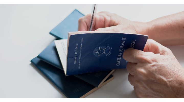 Pesquisa do CNI aponta redução do PIB em mais de R$ 76 bi em caso de redução da jornada de trabalho