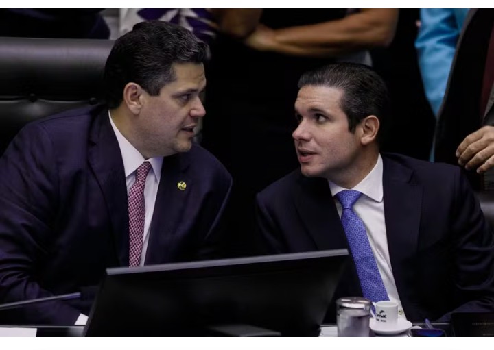 Após aprovação na Câmara, escala 6×1 está nas mãos do senado